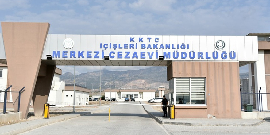 Yeni Merkezi Cezaevi’nde tam gün uyarı grevi yapıyor