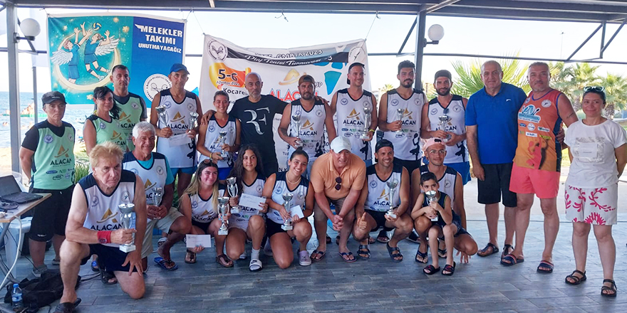 Sezonun üçüncü aAyak Plaj Tenis Turnuvası tamamlandı