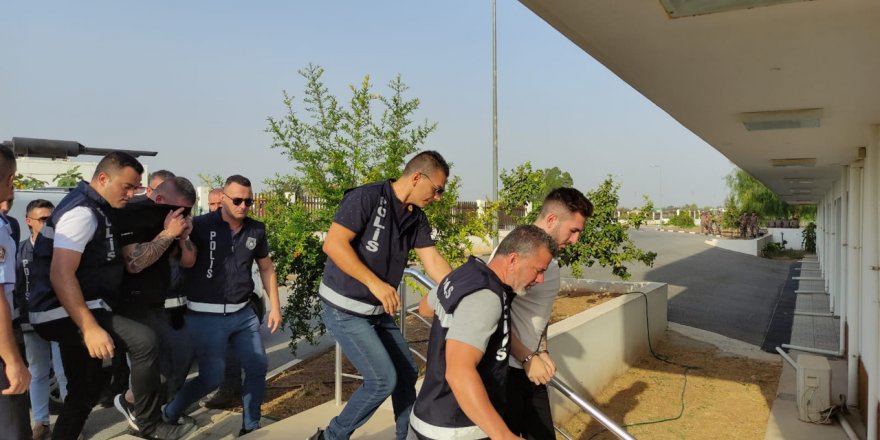 Mavideniz cinayeti zanlılarına 8 gün daha tutukluluk