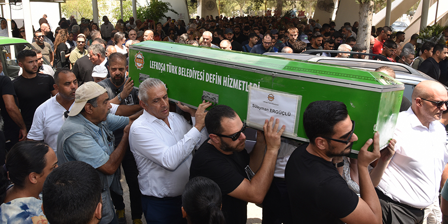 Gazeteci-yazar Süleyman Ergüçlü, gözyaşları arasında defnedildi