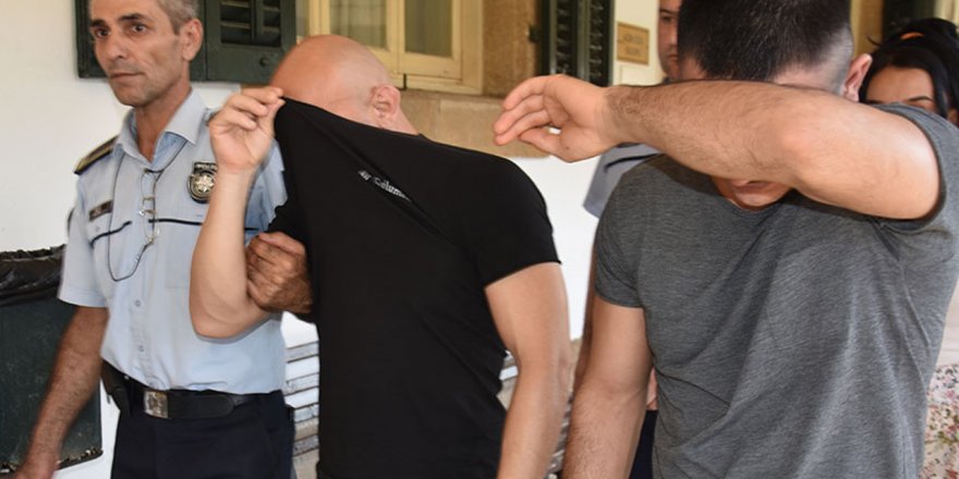 15’er ay hapis cezası aldılar