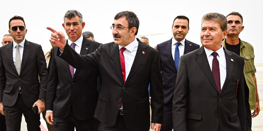 Yılmaz: Hep birlikte inşallah çok daha güzel bir geleceğe yürüyeceğiz