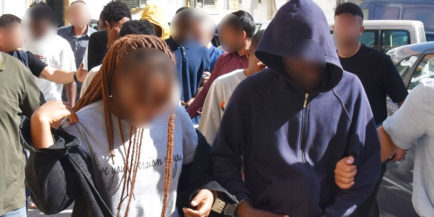 Çoğu Nijeryalı 24 kaçak yakalandı