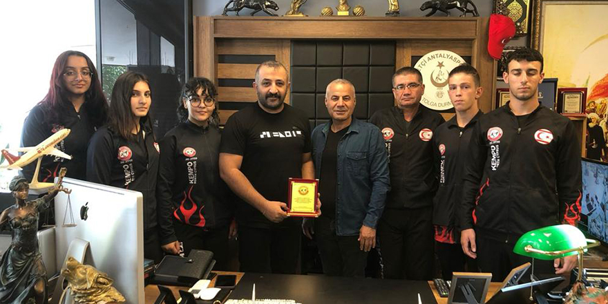 Başkan Mehmet İngenç’ten teşekkür plaketleri