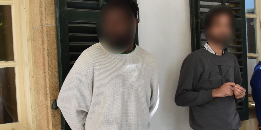 Biri 3 bin 154 diğeri de 718 gündür ülkede kaçak yaşıyor