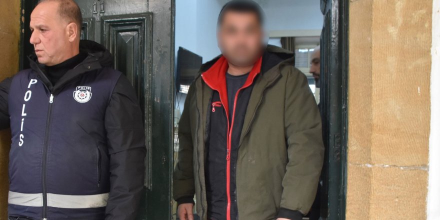 Beraber yatıp uyumadıkları gerekçesiyle tartıştığı eşini darp etti