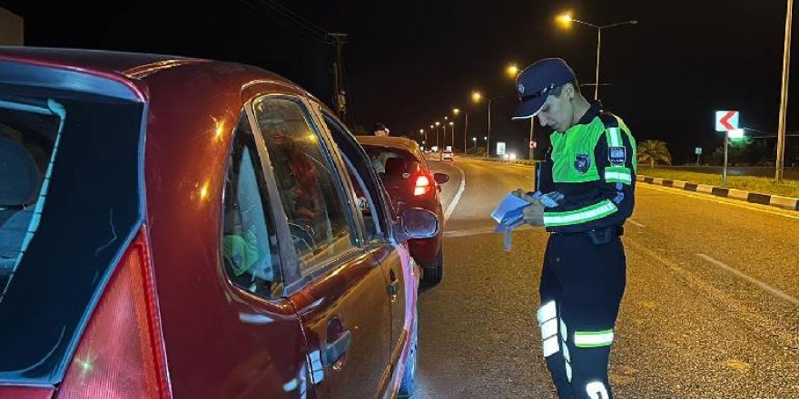 Asayiş ve trafik denetimlerinde 12 kişi tutuklandı