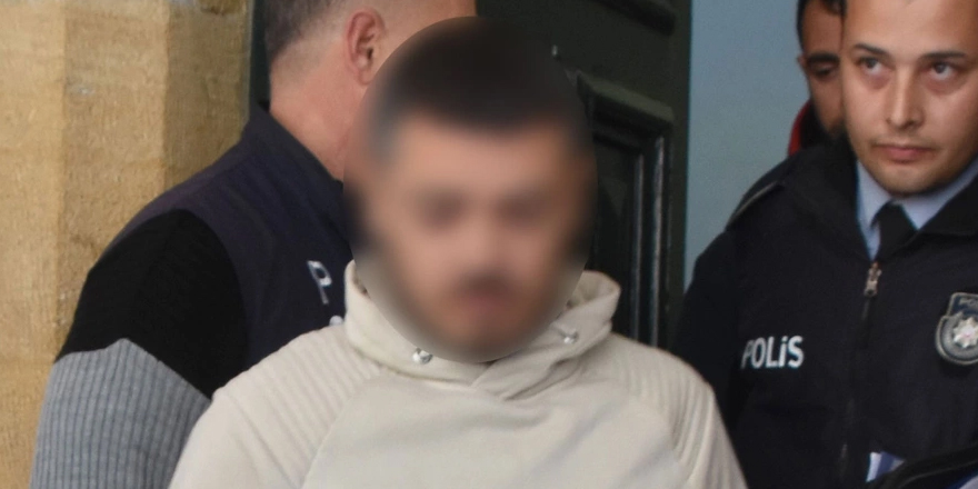 Güney Kıbrıs’a ait piyango bileti ve kazı kazan sattılar