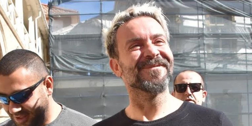 Yetkisi olmadan dövme sildi, müşterisinin elini yaktı