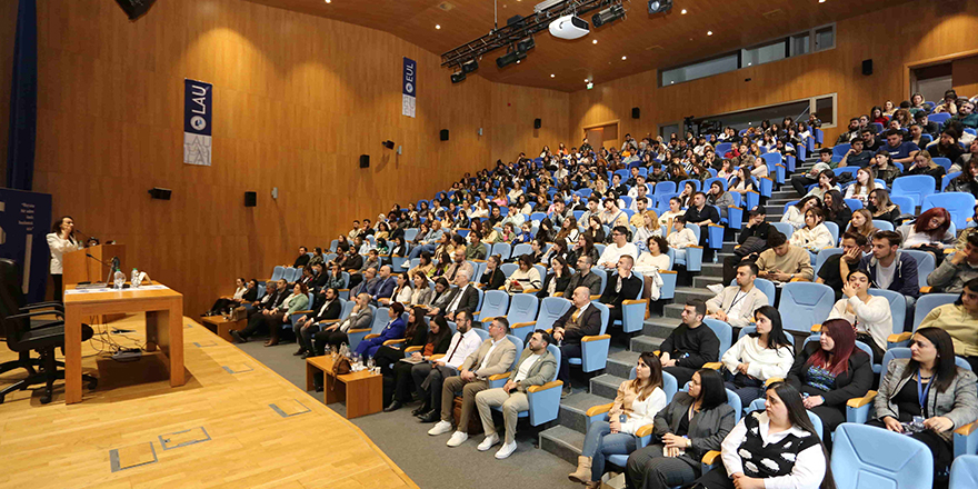 LAÜ’de “Sağlıkta Dijitalleşme ve Yapay Zeka Uygulamaları” konferansı gerçekleştirildi