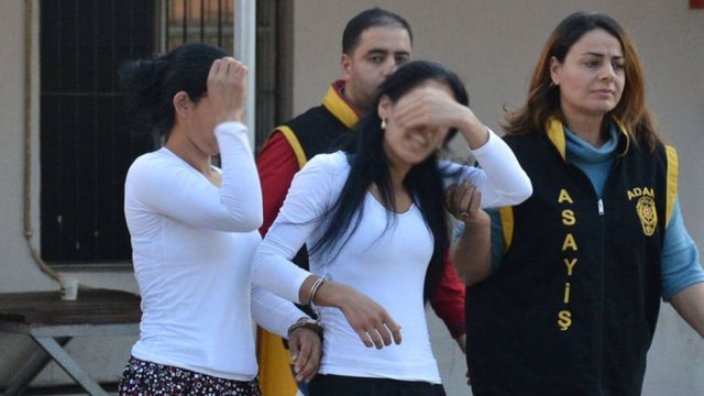 Adana'da hırsızlar suçüstü yakalandı