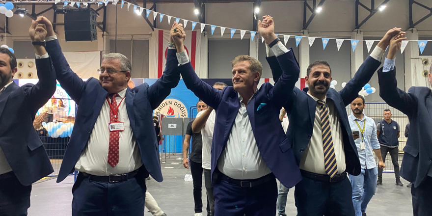 Erhan Arıklı yeniden YDP Genel Başkanı seçildi