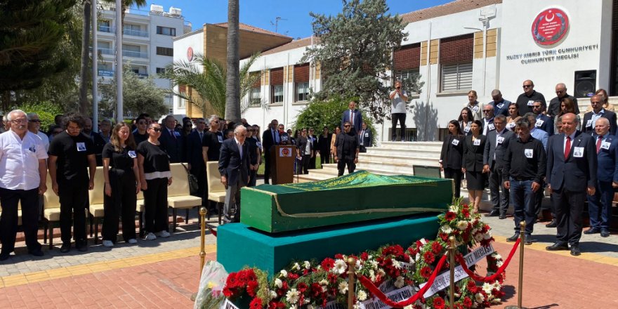 Nazım Beratlı son yolculuğuna uğurlandı