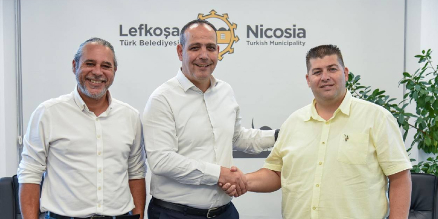 Başkent Lefkoşa’ya 4 bin ton asfalt için imzalar atıldı