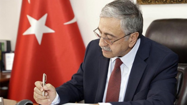 Cumhurbaşkanı Akıncı, Polis Yasası ile Çiftçiler Birliği Yasası’nı imzaladı