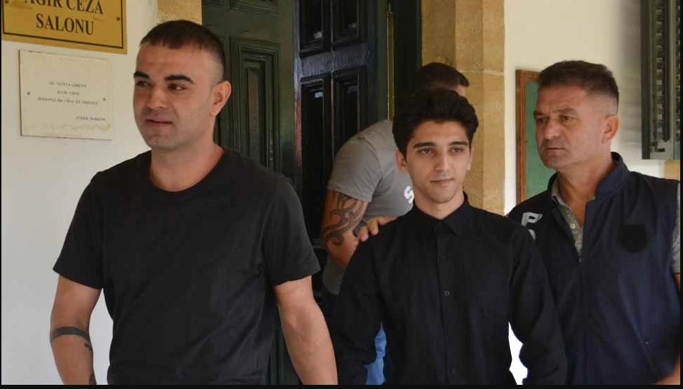 Hırsızlık zanlıları Umut Böyükarslan ile Adem Ozansoy’a 2 yıl 6 ay hapis cezası!
