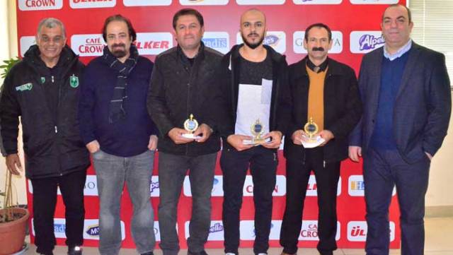 Başarılılar ödüllendirildi