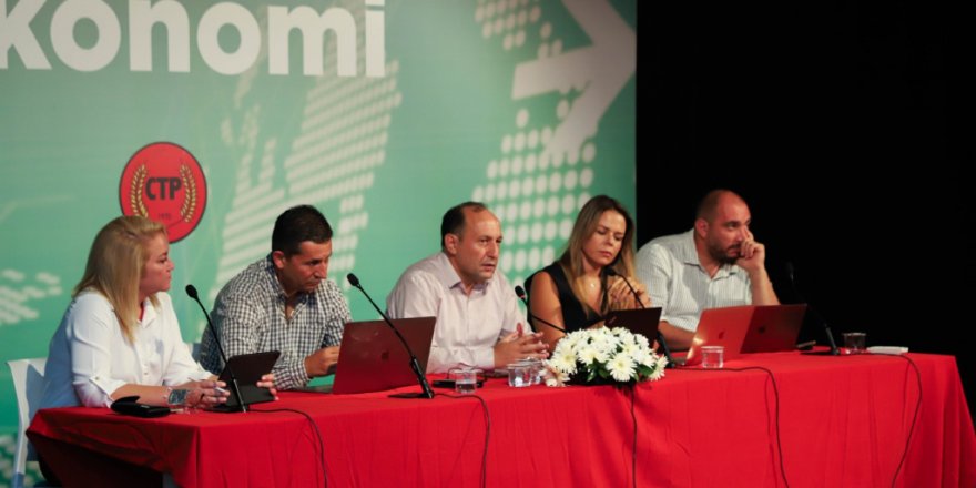 “Kıbrıs’ta Çözüm Ekseninde Ekonomi Paneli” gerçekleştirildi