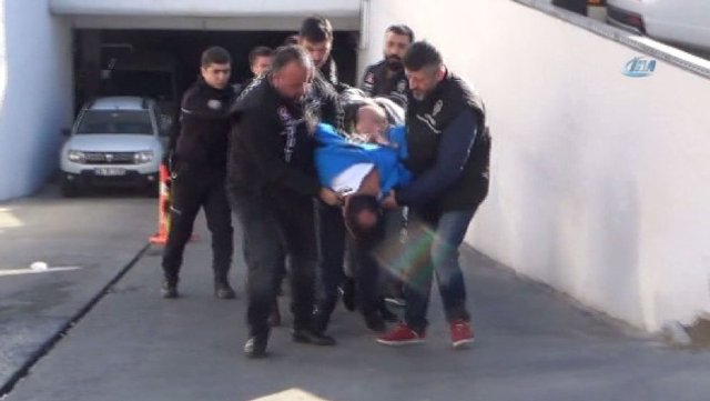 Porsche'li fuhuş baronu ve adamları adliyeye sevk edildi