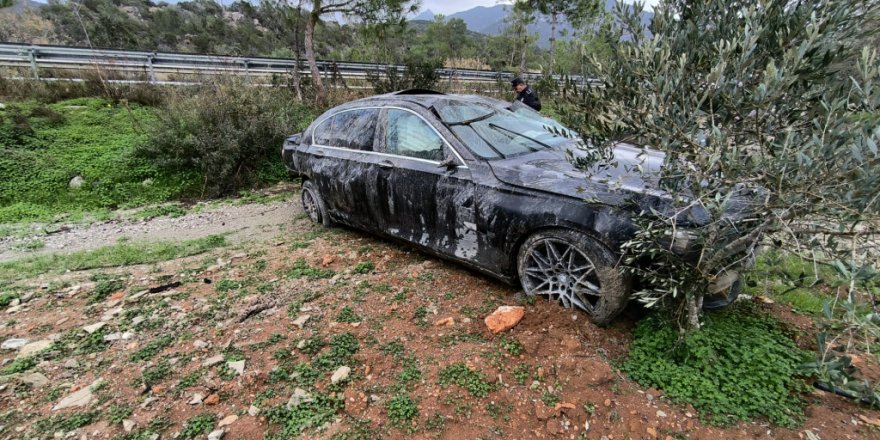 Araç Takla Attı, Sürücü Yaralandı