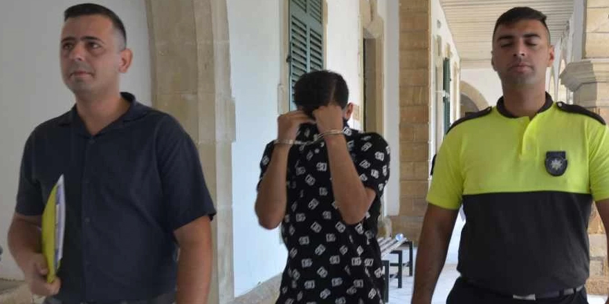 Ercan Havalimanı’nda mermi ile yakalandı!