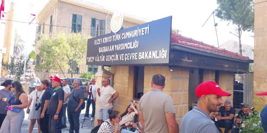 KOOP-SEN’in grevi dördüncü gününde devam ediyor