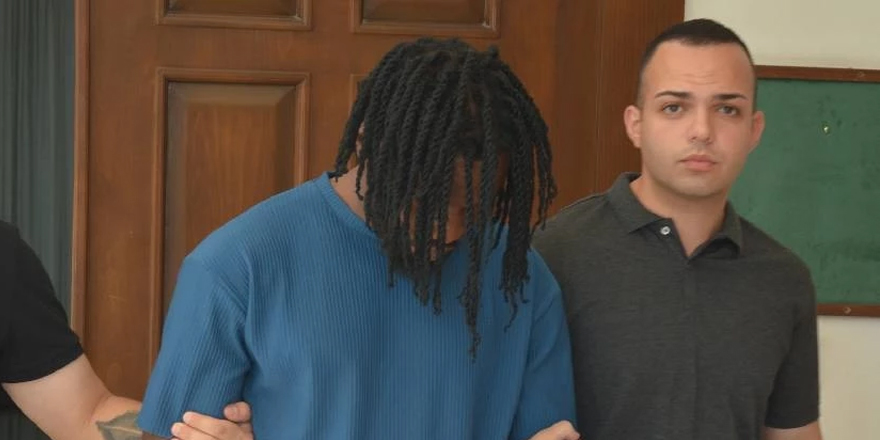 Aracında ve evinde uyuşturucu bulunan zanlı 8 gün daha tutuklu kalacak