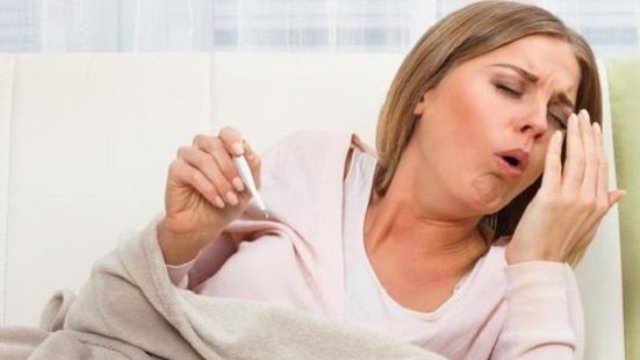 Öksürük ve bronşiti tarihe karıştıran ve sadece 3 malzemeyle hazırlanan müthiş tarif