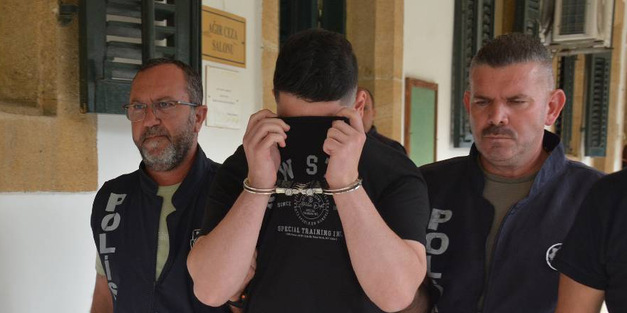 12 kilo uyuşturucuyla yakalanan satıcıya 15 yıl hapis cezası!