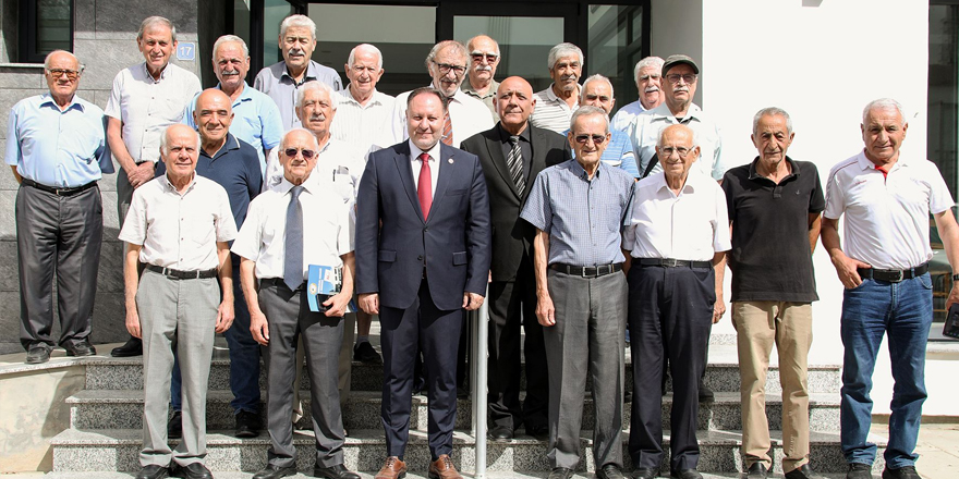 Öztürkler: Emeklilerimize huzurlu bir yaşam sunmak, devletimizin temel görevi