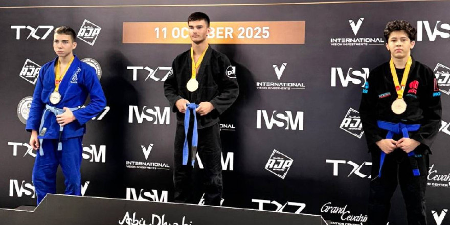 Deniz Turan, AJP Türkiye Jiu-Jitsu Şampiyonası’ndan madalyalarla döndü