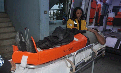 Her iki ayağı da kırıldı