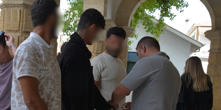 Darp ettikleri kişinin gözünde görme kaybı oluştu