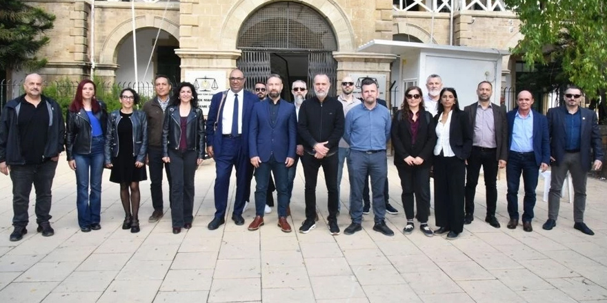 “22 öğretmenin 2 polisi darp ettiği” iddiası ile açılan dava geri çekildi