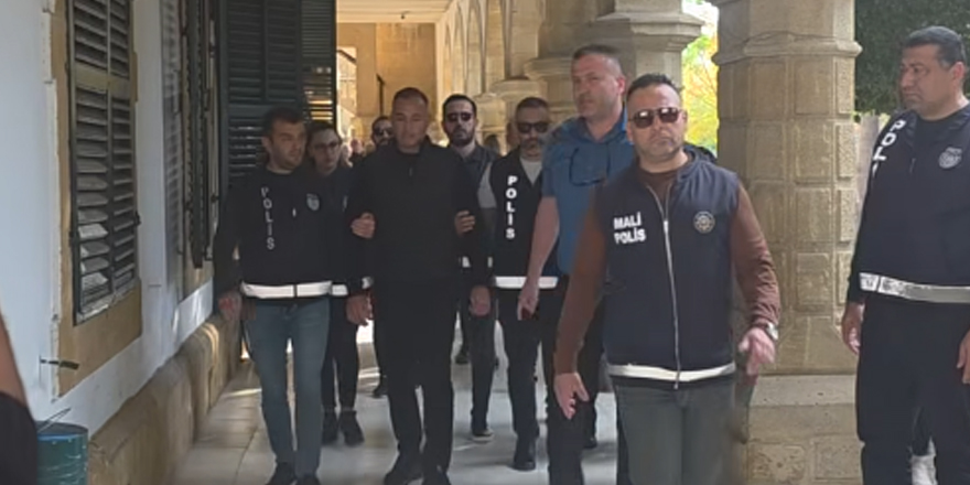 Başbakanlık Müsteşarı Hüseyin Cahitoğlu mahkemede