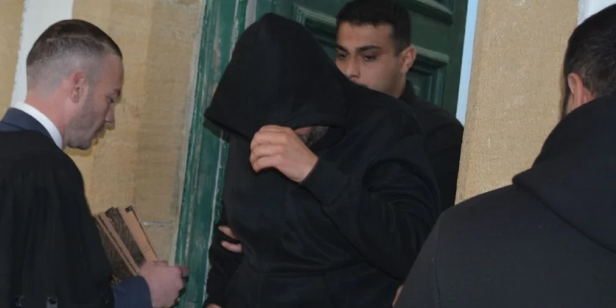 Eski sevgilinin evini bastı, darp etti, cinsel tacizde bulundu