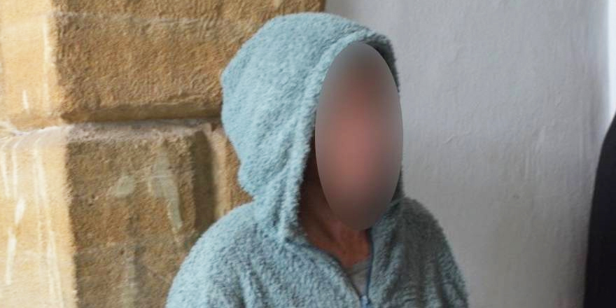 Boşanma aşamasında olduğu eşini bıçakladı