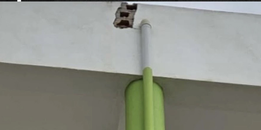 Vadili-İnönü İlkokulu’na yıldırım düştü