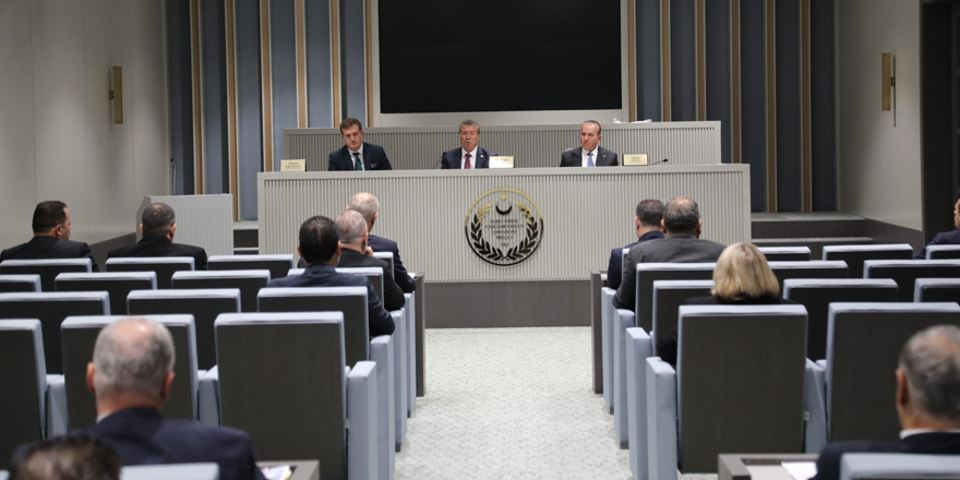 UBP’nin grup toplantısına ara verildi