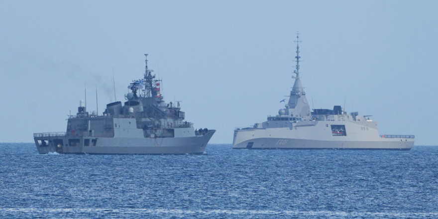 Kıbrıs etrafındaki askeri yoğunluğun azalması bekleniyor