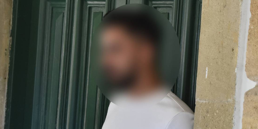 Kaldığı otel odasında uyuşturucu bulundu