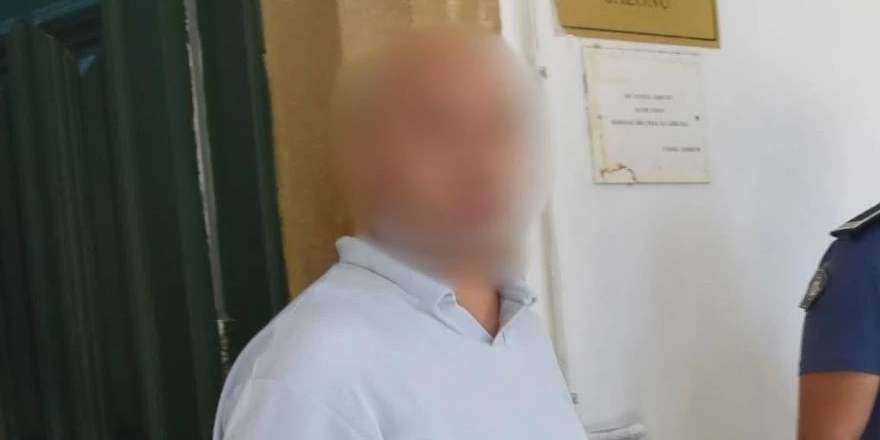 Eşini ölümle tehdit etti