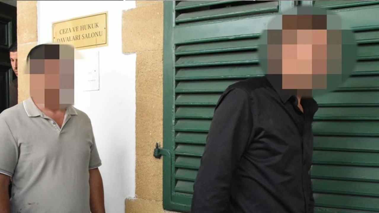 Kendilerini uyaran polis memurunu darp ettiler