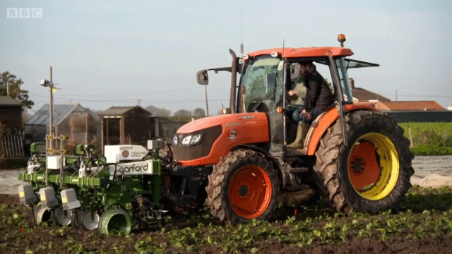 14 kişinin işini yapabilen 'çiftçi robotlar' geliyor