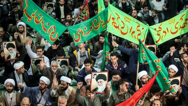 İran'da hükümete destek gösterileri