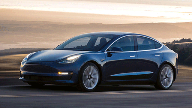 Tesla'nın elektrikli otomobili Amerika kıtası rekorunu kırdı