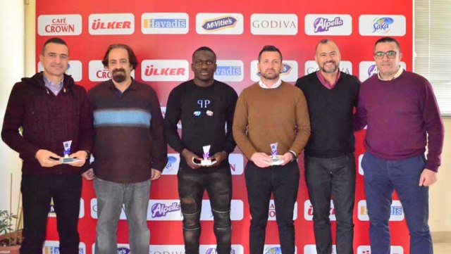 Başarılılar ödüllendirildi