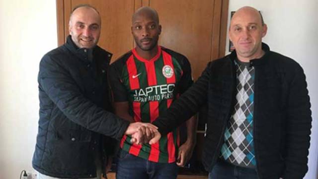 Akova Jeffrey’i transfer etti