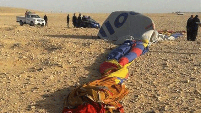 Mısır'da sıcak hava balonu düştü: 1 ölü 12 yaralı