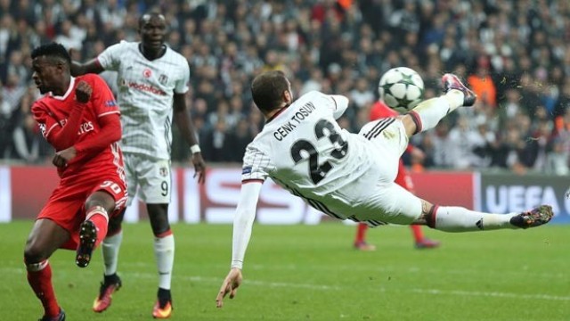 Cenk Tosun Everton'da